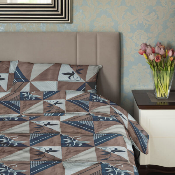 Cosy Threadz Brown Geometric Print | 300 TC | Brown Base