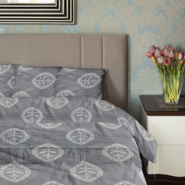 Leaf Print Bedsheet | 200 TC | Pure Cotton Fabric | Pastel Grey Base