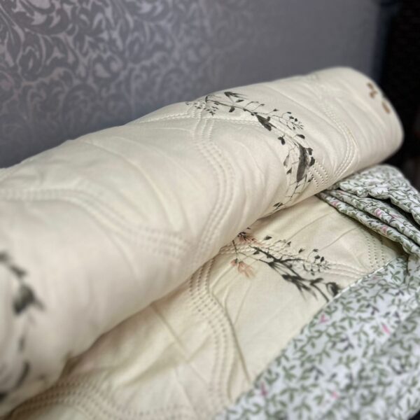 Single Bed Quilted A/c Comforter | 180 GSM | Cream Delicate Multicolor Floral Print