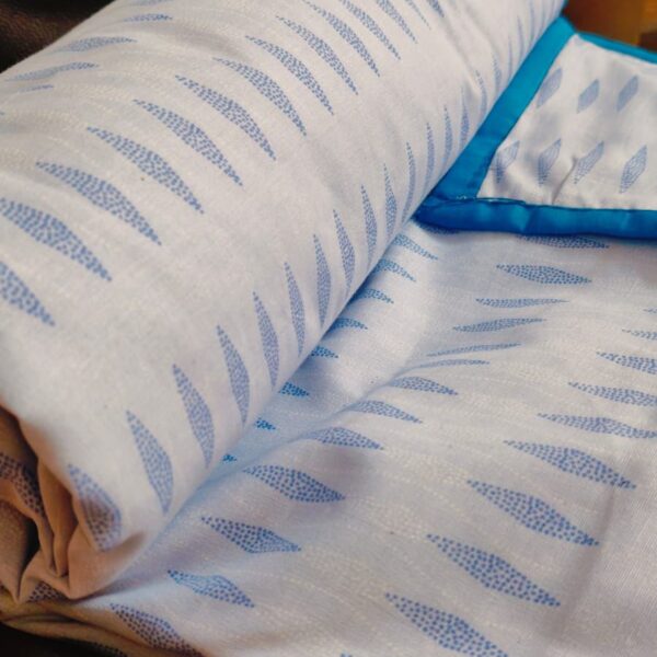 Geometric Print Single Bed Reversible Dohar | Pure Cotton Fabric | Baby Blue